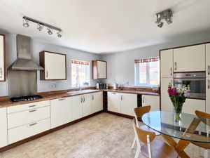 Photo 24- click for photo gallery